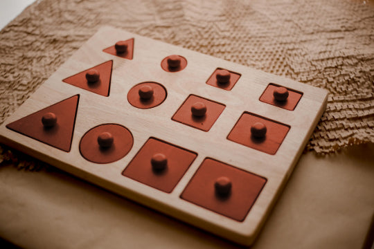 Wooden Shape Discovery Puzzle – Easy-Grip for Toddlers